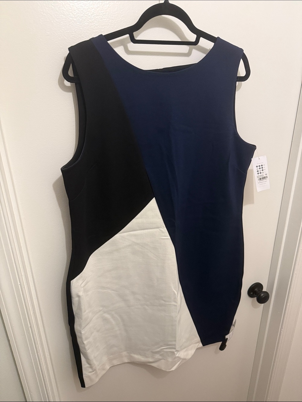 Three Dots Colorblock Navy Black and White Sleeveless Shift Dress
